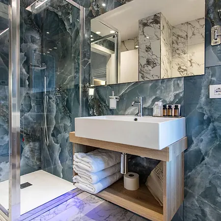 Szálloda Elena Varazze