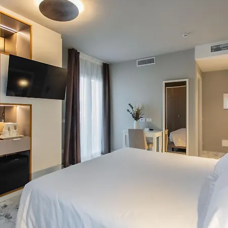 Elena Hotel 3*
