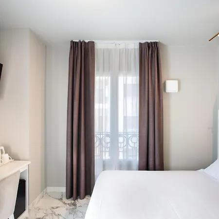 Hotel Elena