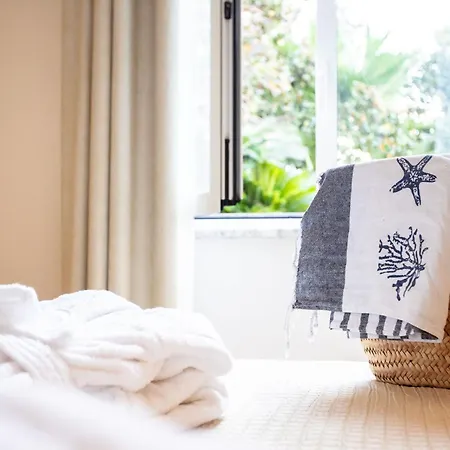 酒店 Elena 瓦拉泽