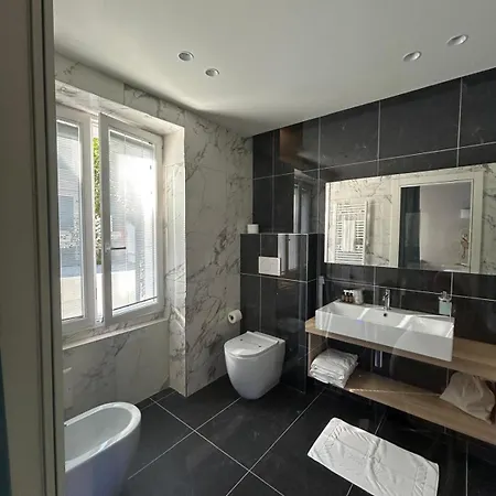 Elena Hotel 3*