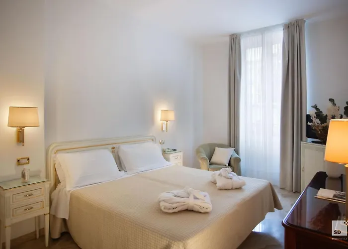 Elena Варацце