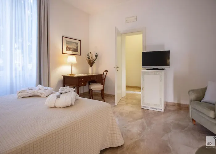 Hotel Elena